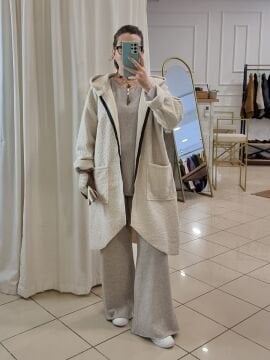 Kapüşonlu Uzun İtalyan Buklet Kaban Ekru