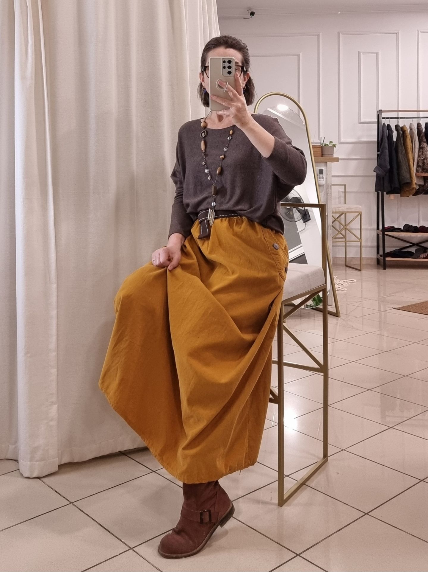 Bol Kesim Kadife Uzun Etek Hardal