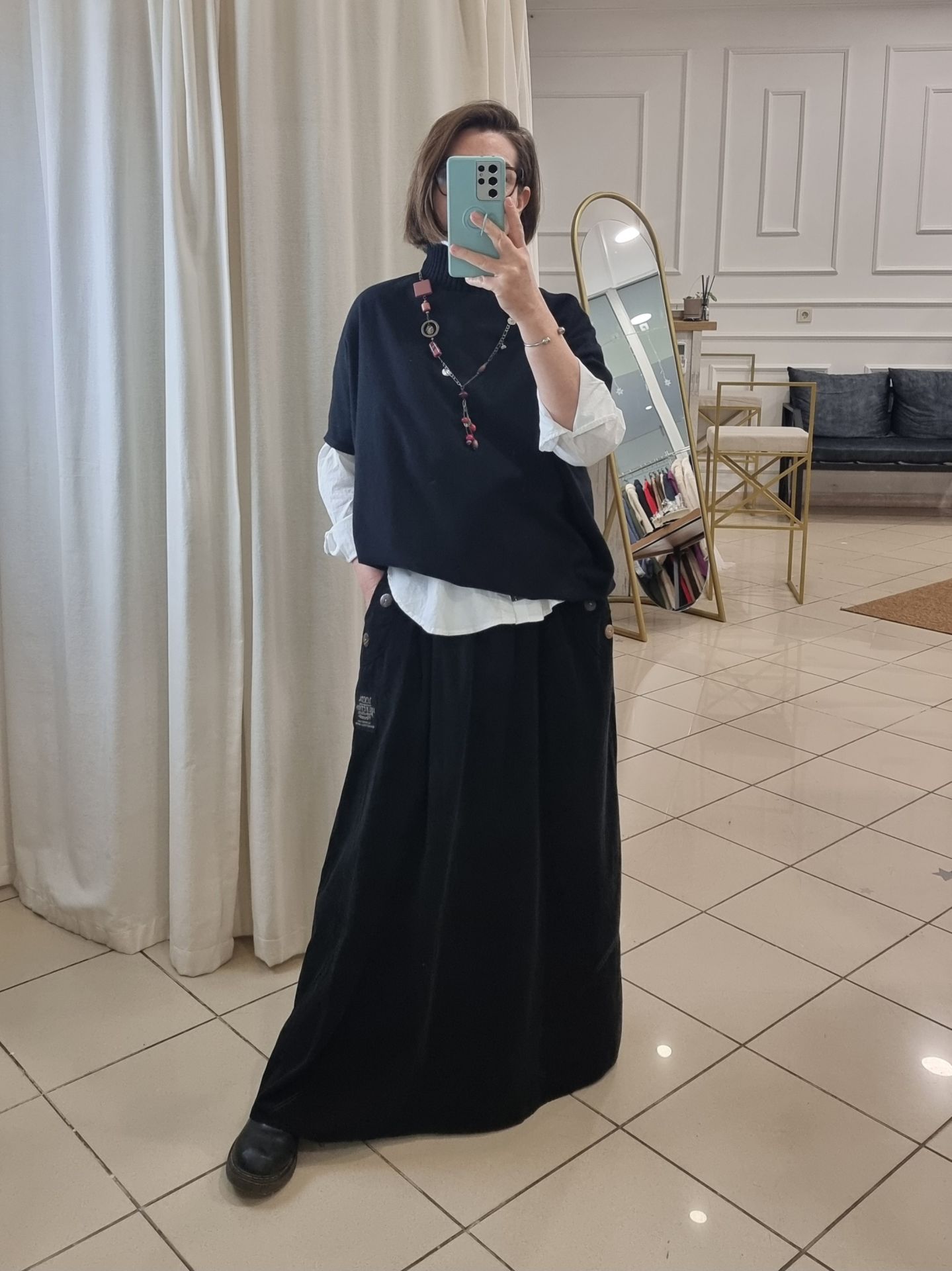 Bol Kesim Kadife Uzun Etek Siyah