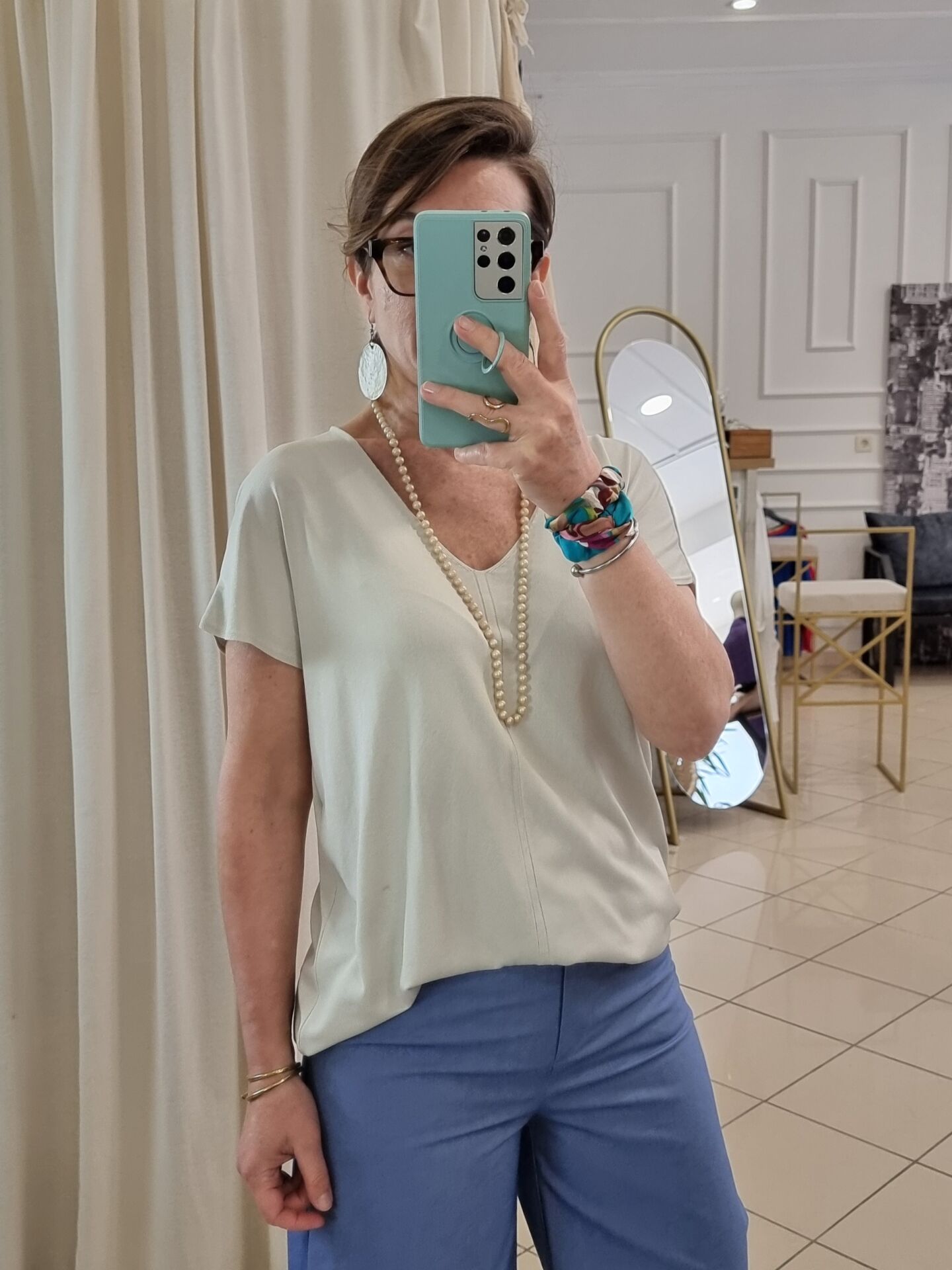 Yumuşak Triko V yaka Tişört Taş Rengi