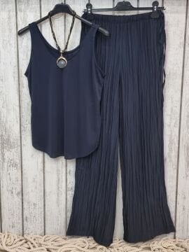 Lacivert Jarse Atlet