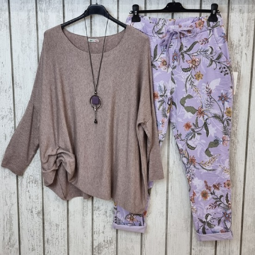 Uzun Deri İpli Mor Ahşap Kolye