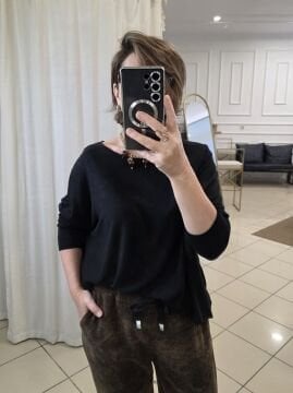 Siyah Yumuşak Doku Düz Kesim İtalyan Triko Kazak