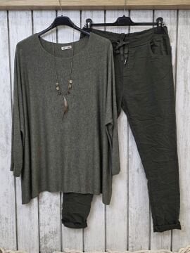 Haki Yumuşak Doku Düz Kesim İtalyan Triko Kazak