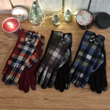 İçi Şardonlu Ekoseli Eldiven