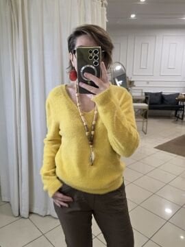 V Yaka Yumuşak Tüylü Kazak Sarı