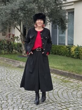 Kemerli Süet Siyah Etek