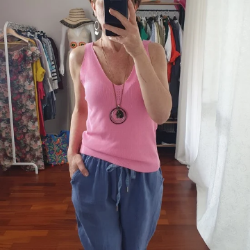Pembe Triko Atlet