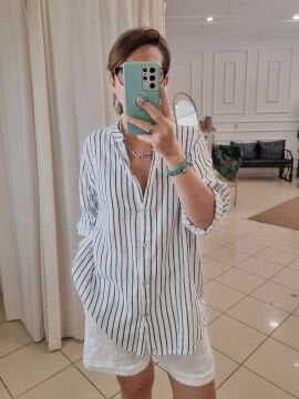 Kemer Detaylı Beyaz Keten Şort İtalyan