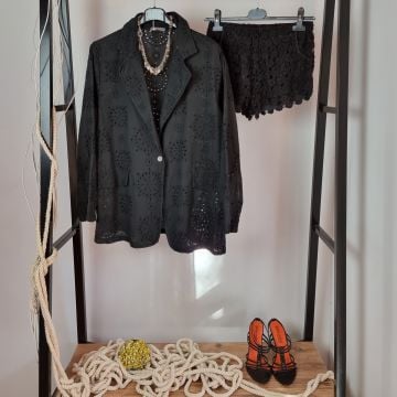 Siyah Dantel Mini Şort
